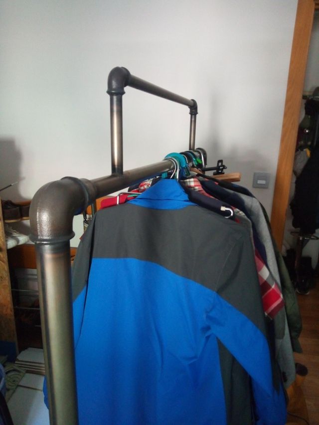 Perchero industrial vintage