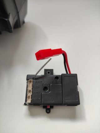 Wltoys - Mando, servo y electrónica