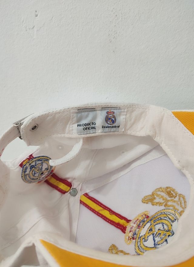 Gorra ajustable blanca Real Madrid unisex