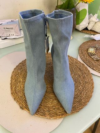 Botines de ante azul marino