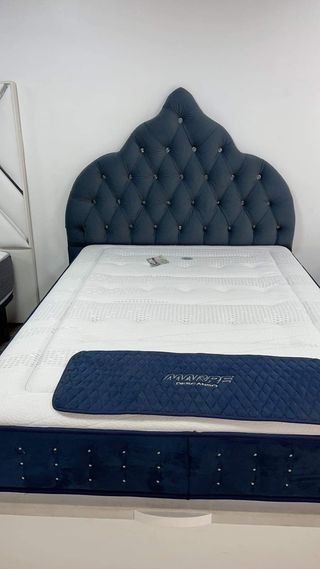 Cama terciopelo azul 1001