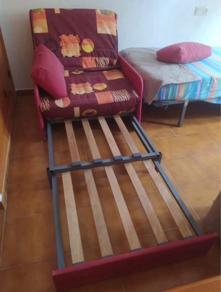 Sillón cama rojo - Unicación Zahora (Cádiz)