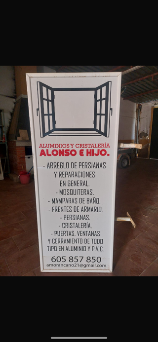 Rótulo luminoso negocio,60*1,50.