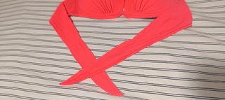Bikini naranja fluorescente 