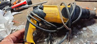  Taladros: Hilti + Dewalt
