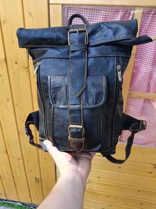 Mochila Cuero Vintage Negra