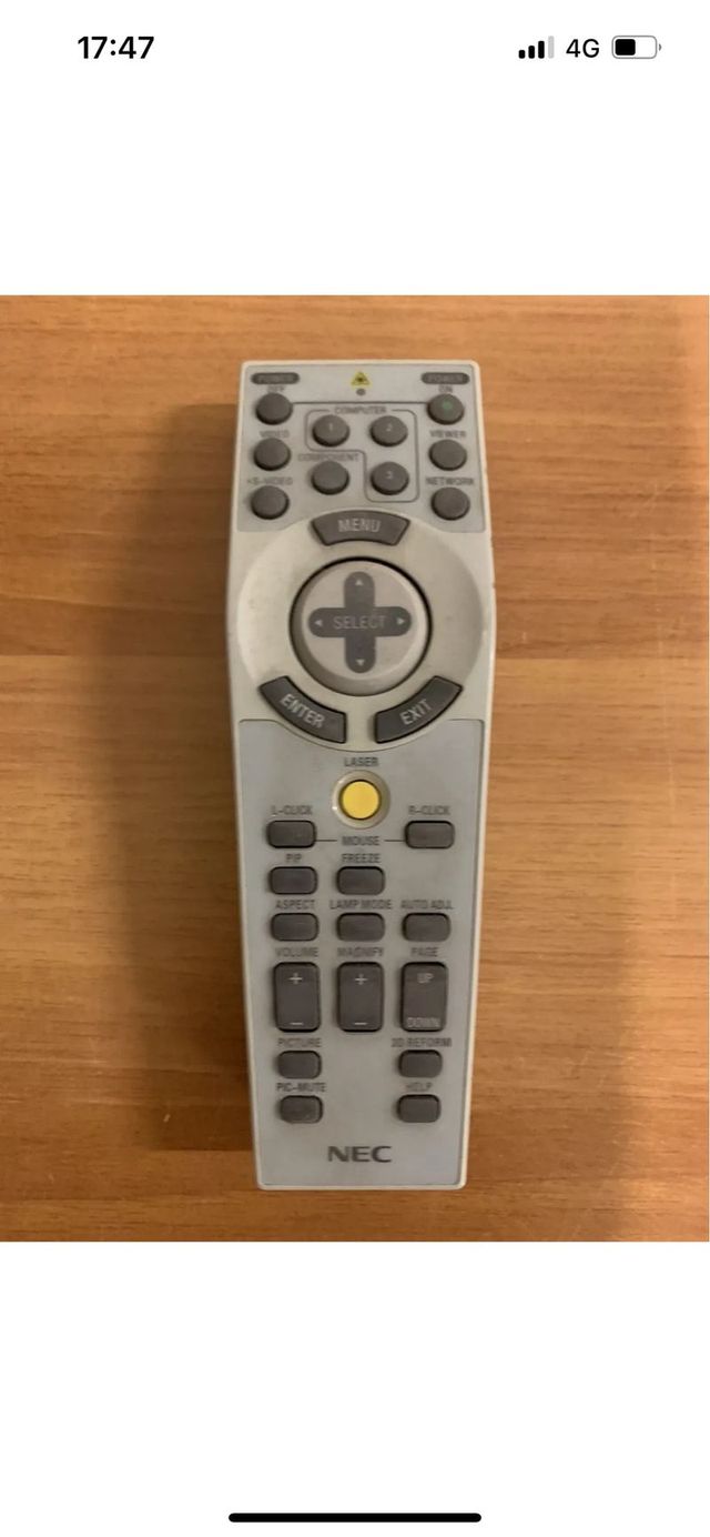 PROYECTOR NEC NP1250 BLANCO, con bombilla fundida