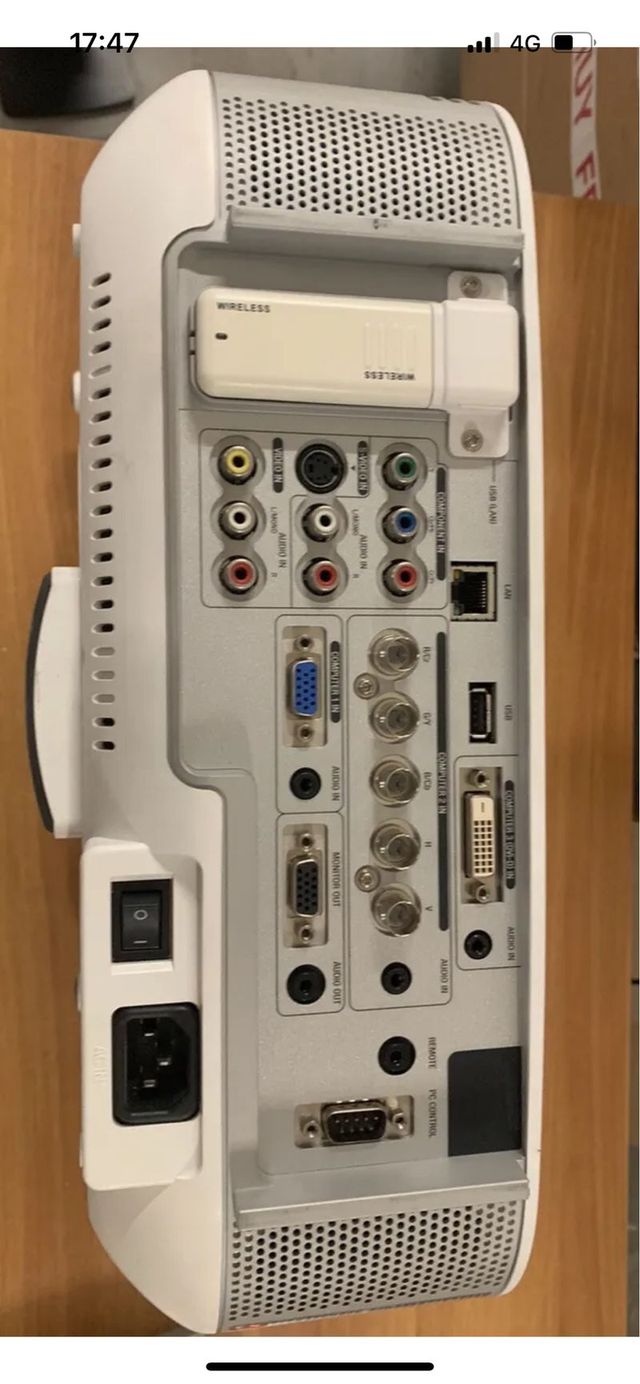 PROYECTOR NEC NP1250 BLANCO, con bombilla fundida