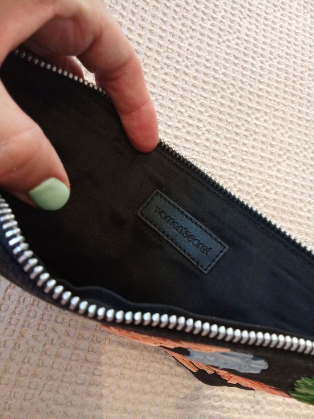 Bolso mano bordado - nuevo