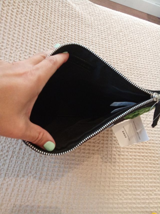 Bolso mano bordado - nuevo