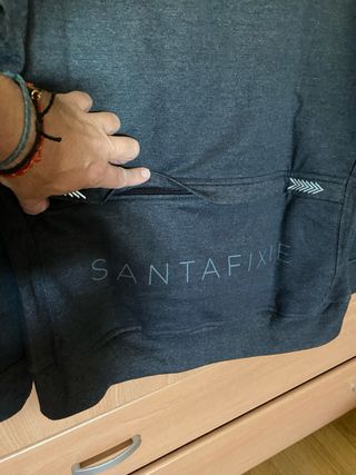 Sudadera Santafixie negra