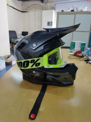 Casco Enduro 100% - Negro