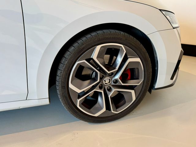 Skoda Octavia RS TECHO GARANTÍA OFICIAL ÚNICO DUEÑ