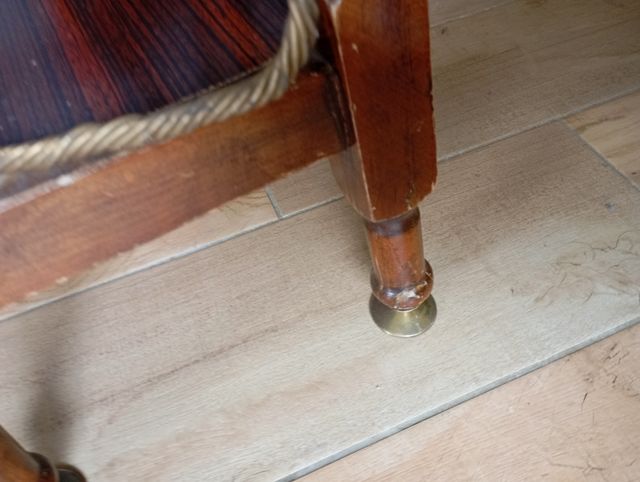 Portavaso in legno e ottone