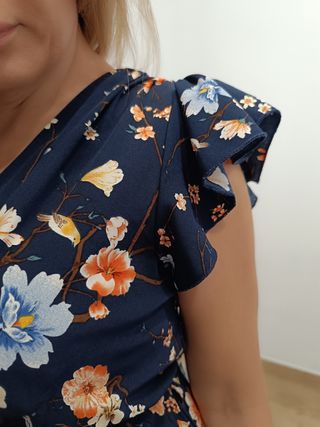 Vestido largo floral azul marino