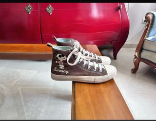 Zapatillas Lefties Snoopy y negras talla 37