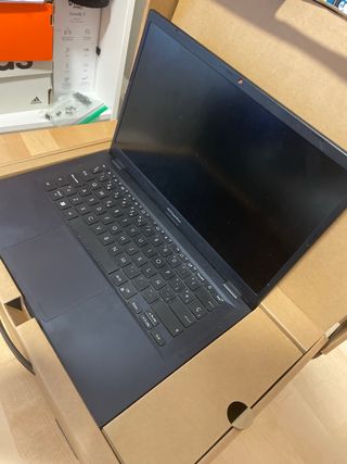 ASUS ExpertBook 8gbRam 256gb