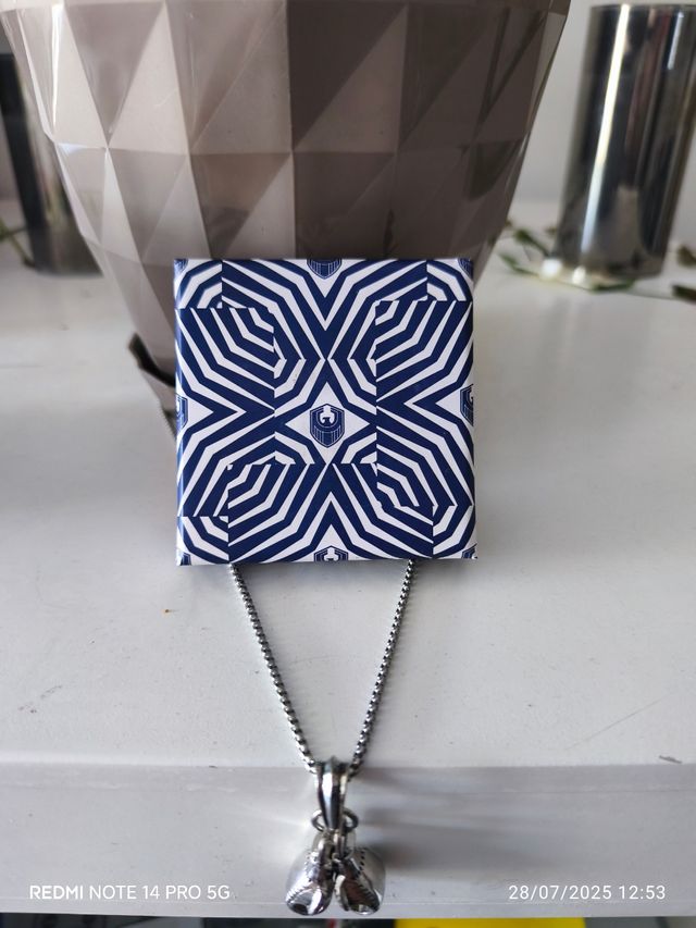 Pulsera cuero hombre.