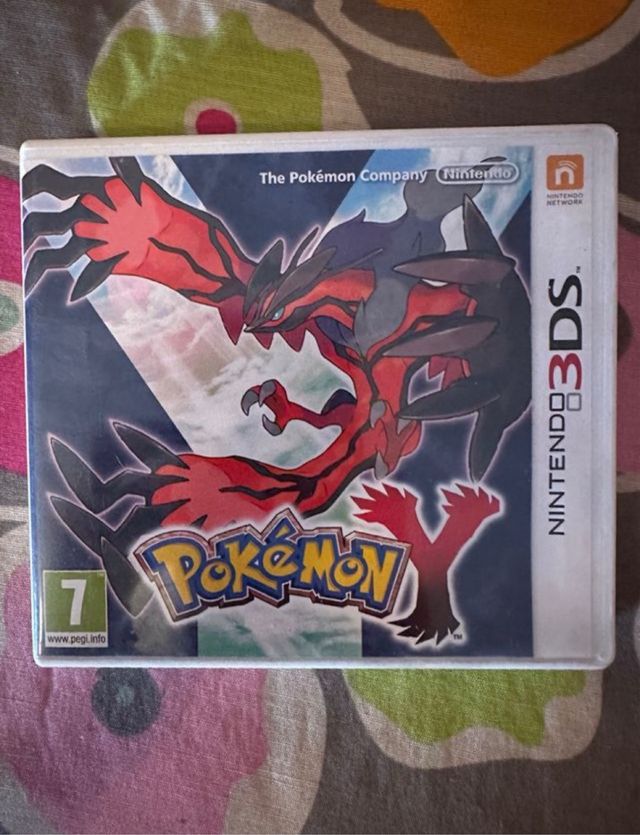 Cajas 3DS: Pokémon Y & Fire Emblem Fates