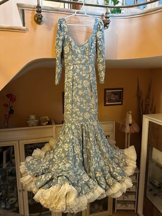 Traje Flamenca Bordado Turquesa