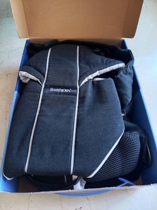 Babybjörn Baby Carrier Miracle