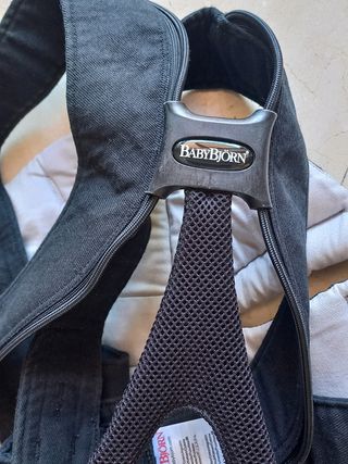 Babybjörn Baby Carrier Miracle