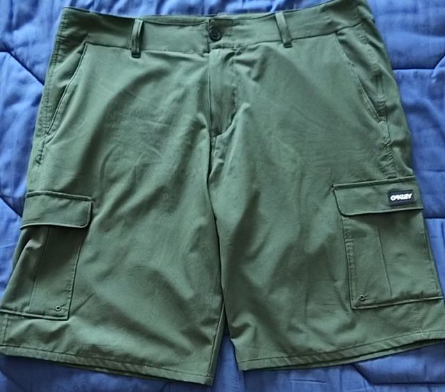 Shorts Oakley Cargo - Verde Oliva