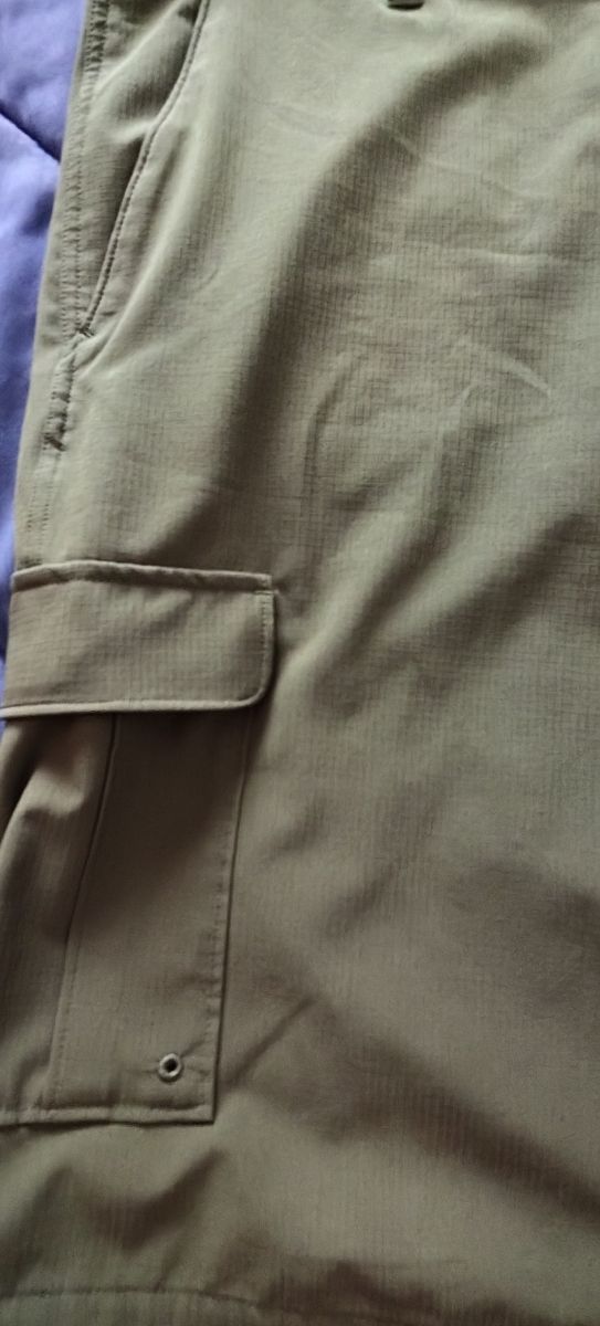 Shorts Oakley Cargo - Verde Oliva