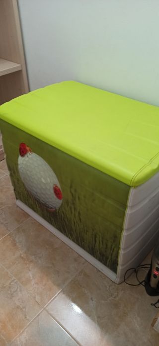Baúl infantil con diseño golf