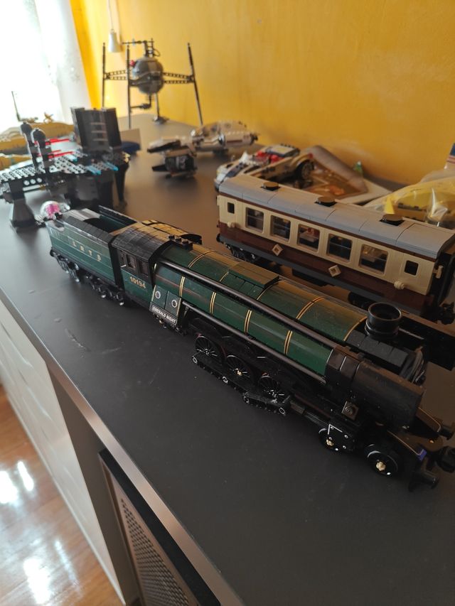 Lego Emerald Night 10194.