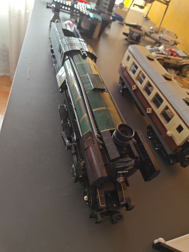 Lego Emerald Night 10194.