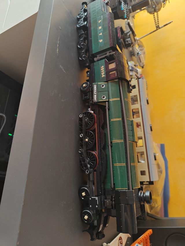 Lego Emerald Night 10194.