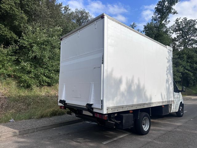 FORD TRANSIT CHASIS 2.5 TDCI 100 CV – Caja Carroza