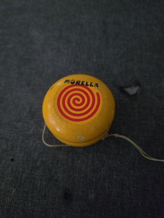 Yoyo Morella madera vintage
