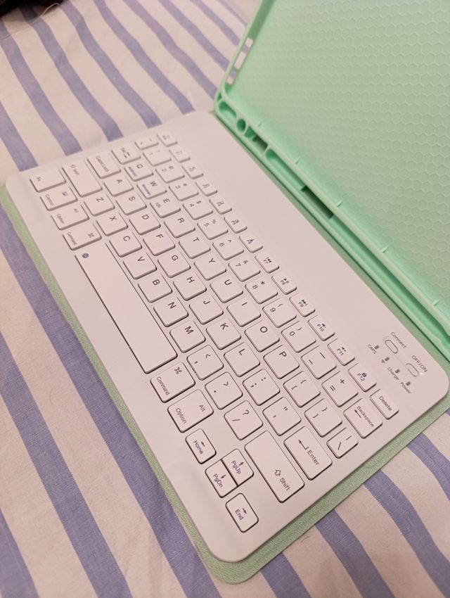 Funda iPad 9ª generación con Teclado Magnético 