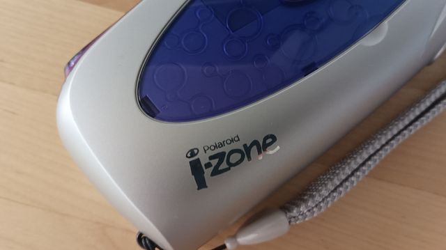 Cámara mini Polaroid.