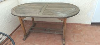 Mesa teka ovalada terraza