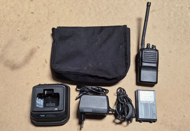 Walkie Talkie Vertex VX-414E