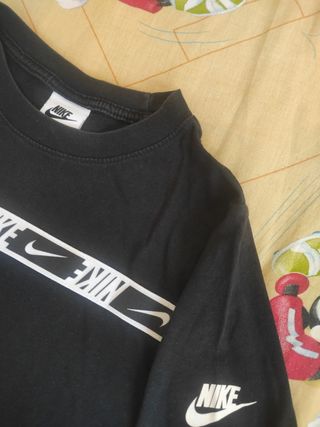 Camiseta Nike negra talla XS