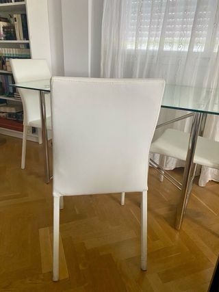 4 sillas de comedor 