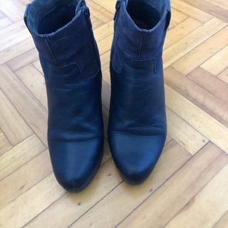Botines Yokono azul oscuro - tacón