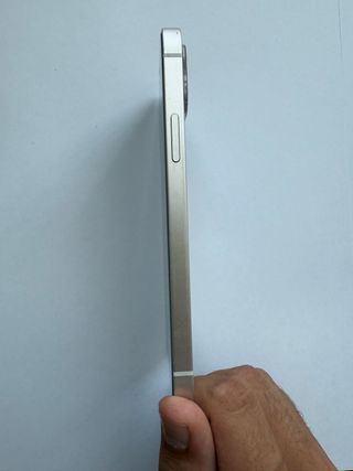 iPhone 12 256gb + Cargador + Fundas