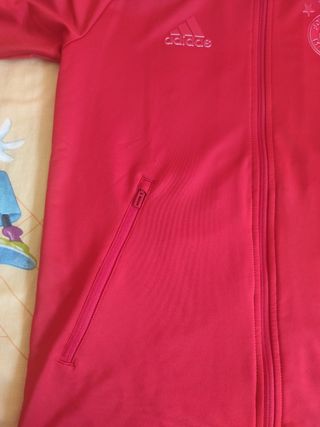 Chaqueta Adidas Bayern Munich roja talla XS