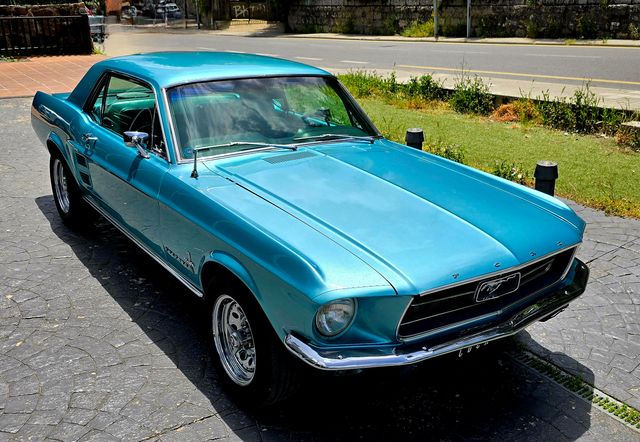 Ford Mustang Coupe  1967 V8 con Aire Acondicionado