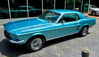 Ford Mustang Coupe  1967 V8 con Aire Acondicionado