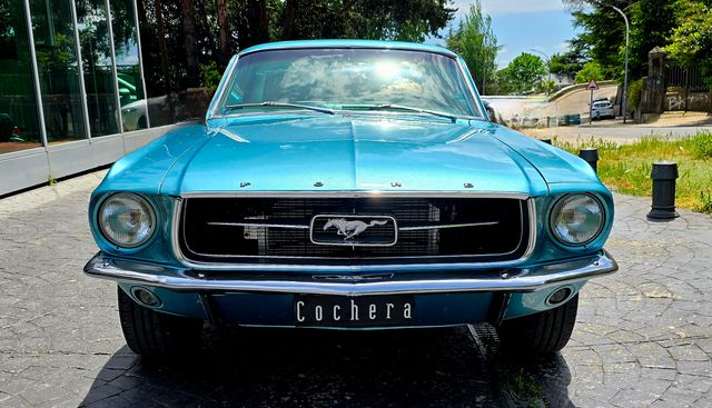 Ford Mustang Coupe  1967 V8 con Aire Acondicionado