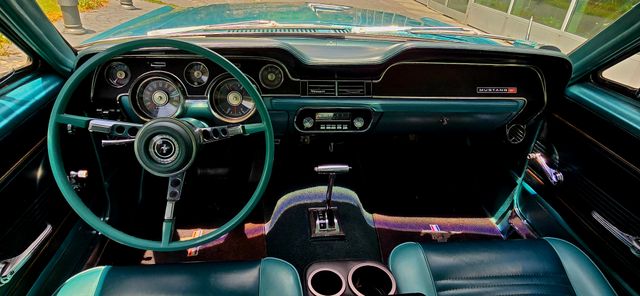 Ford Mustang Coupe  1967 V8 con Aire Acondicionado