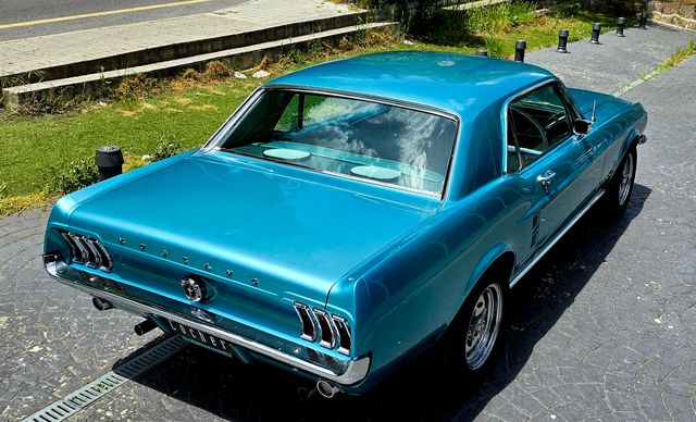Ford Mustang Coupe  1967 V8 con Aire Acondicionado