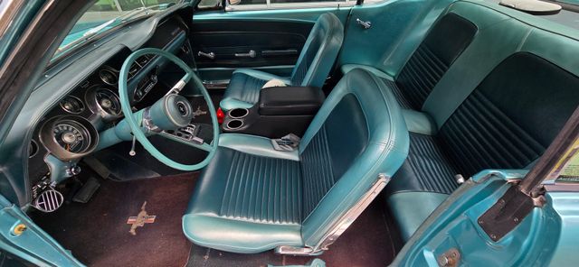 Ford Mustang Coupe  1967 V8 con Aire Acondicionado