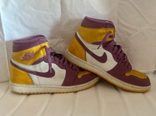 Nike Air Jordan 1 Retro High - Viola Giallo